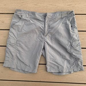Cabela's Cargo Shorts Men's Size 40 Reg Gray Casual Zipper‎ Side Pockets READ